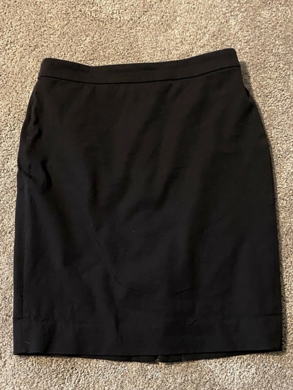 Banana Republic Black Pencil Skirt - Classic Straight Fit